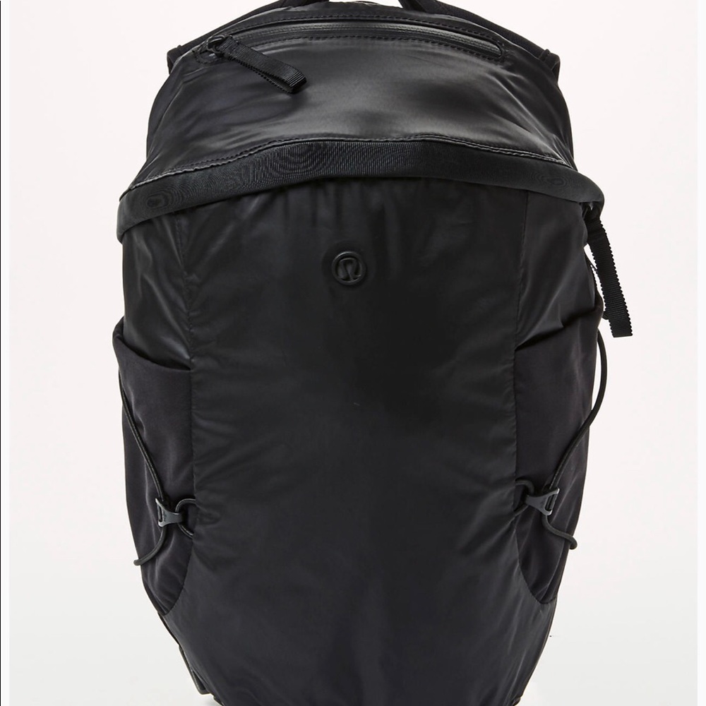 Lululemon run all day backpack